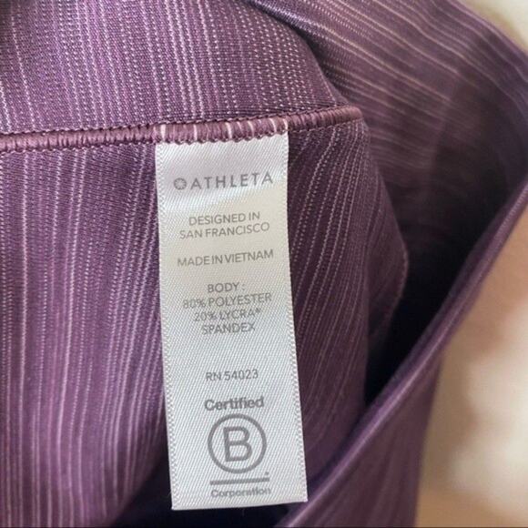 Athleta Salutation Stash Pocket II Capri Legging - Picture 4 of 6